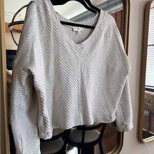 Women's Gray V-Neck Sweater Top